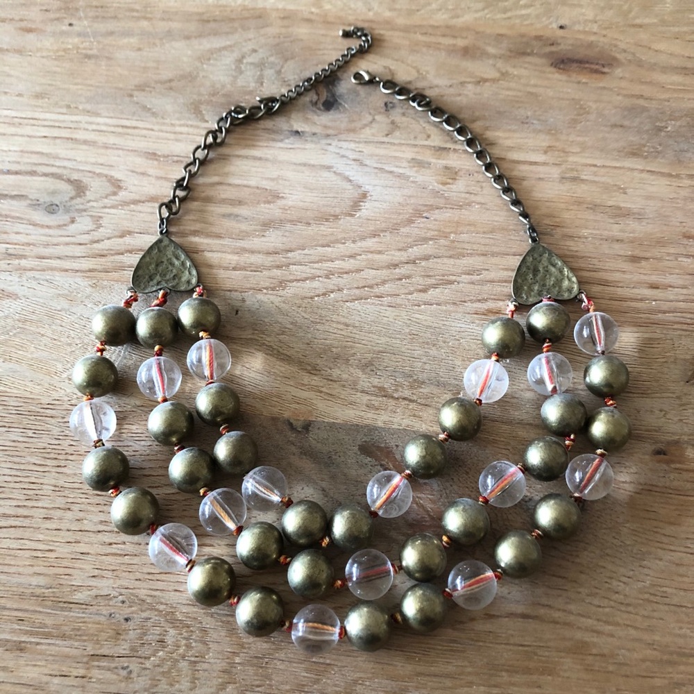 Gorgeous statement necklace